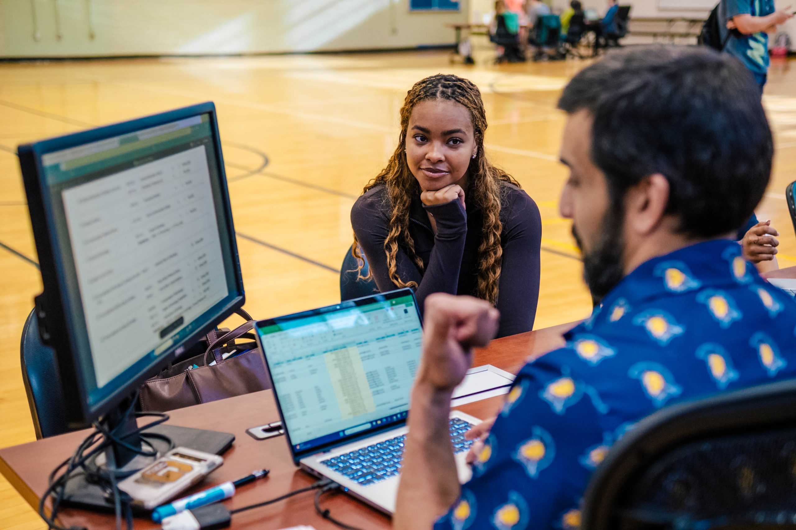 A conversation about advising and registration between a student and Kinesiology's MSAT Program Director Aaron Terranova.